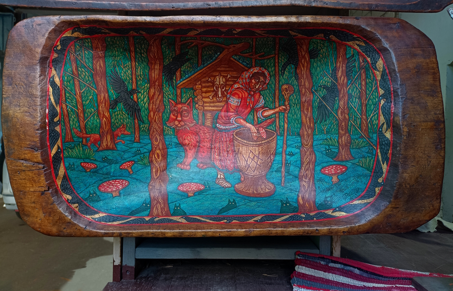 Картина "Баба Яга и Кот Баюн" на старинном деревянном корыте (средняя, горизонтальная)