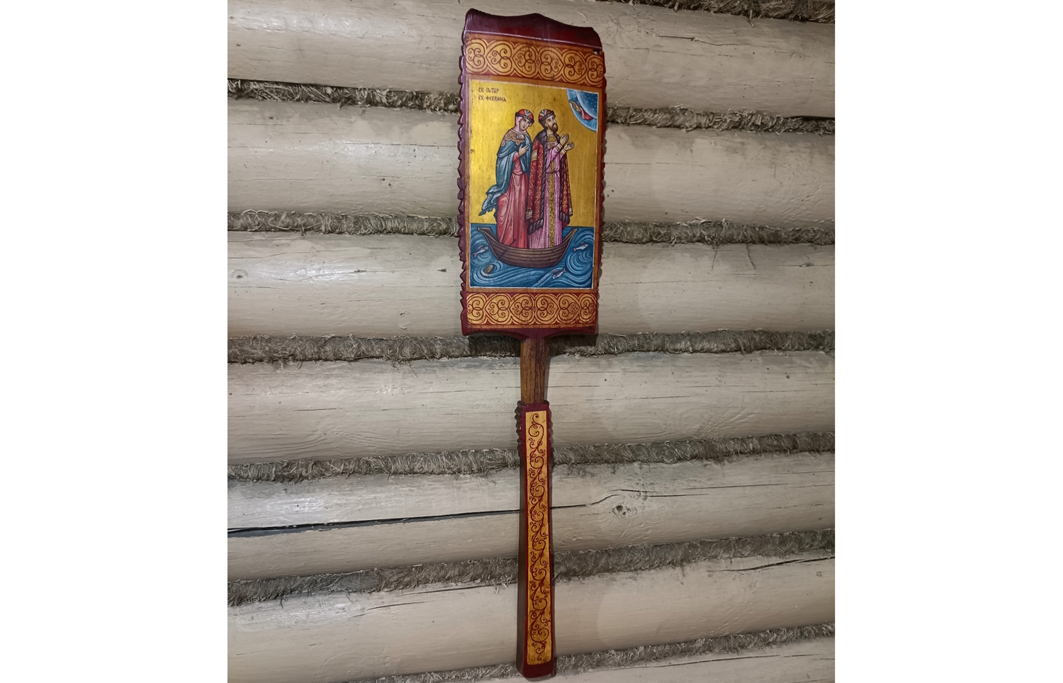 Панно "Петр и Феврония" на старинной деревянной прялке с ручной росписью