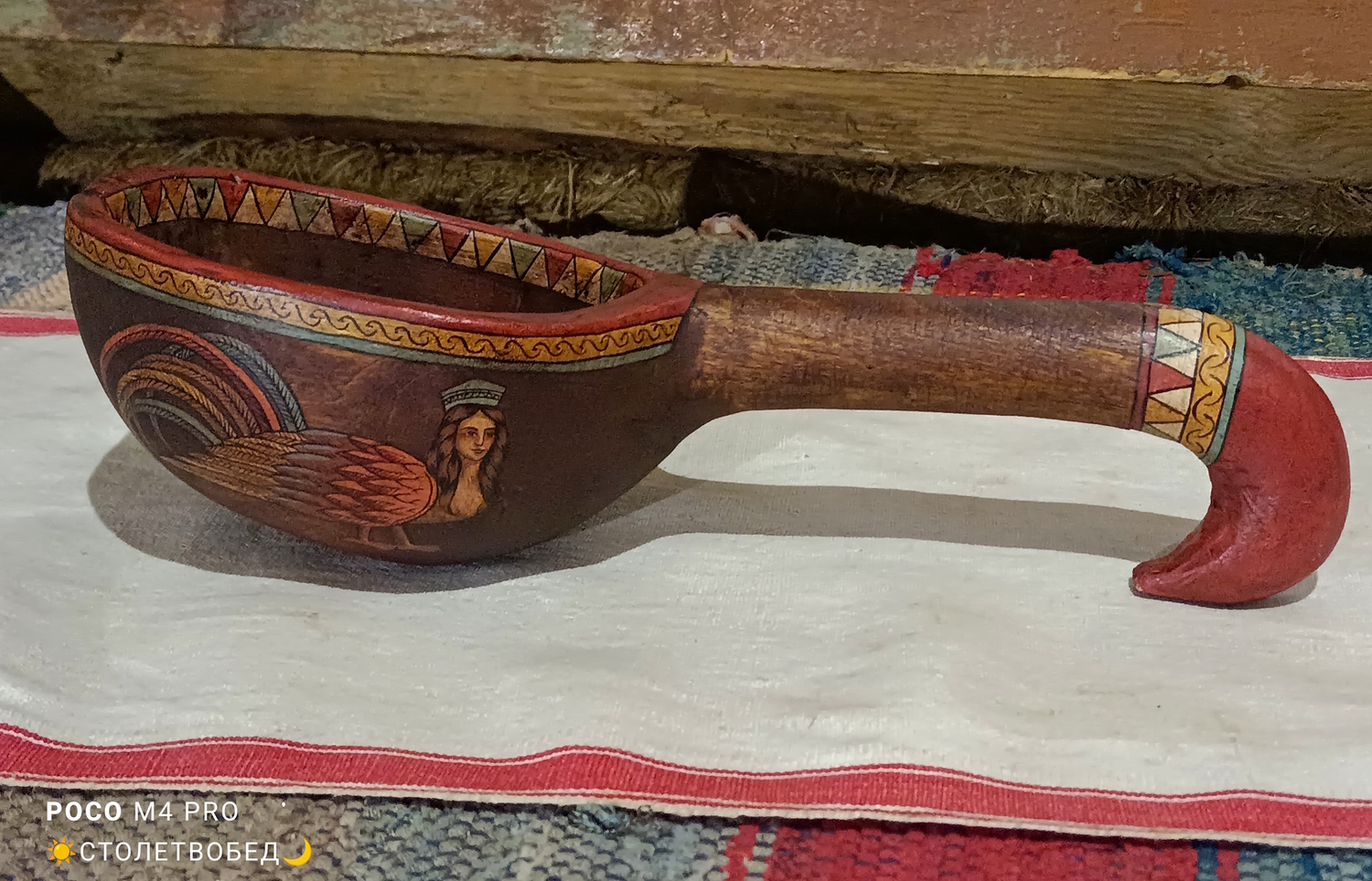 Ковш "Сирины и солярный знак" старинный деревянный с ручной росписью&nbsp;